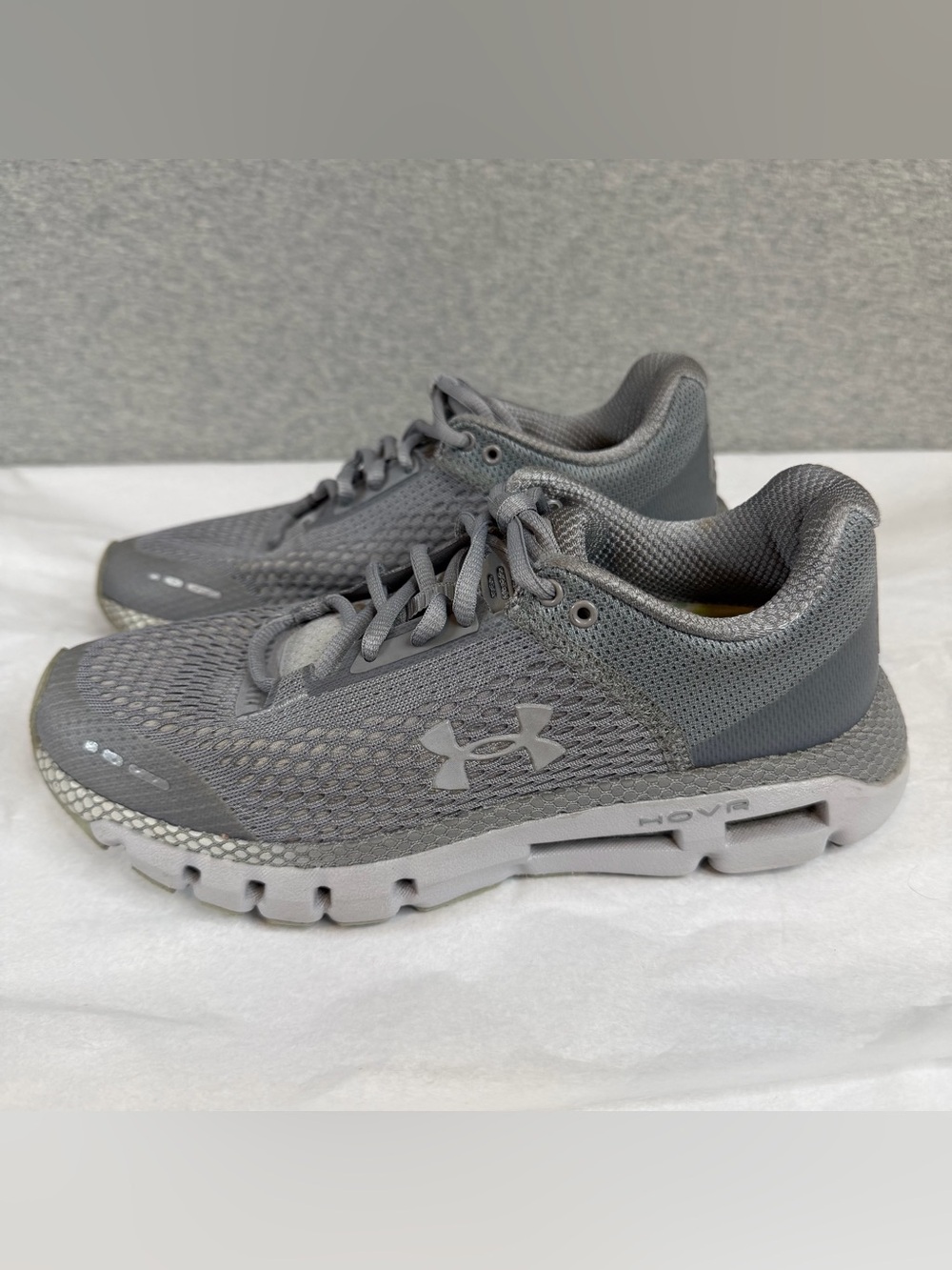 Under Armour HOVR Infinite Women's Running Shoes Size 7.5 Gray 3021396-108 Good